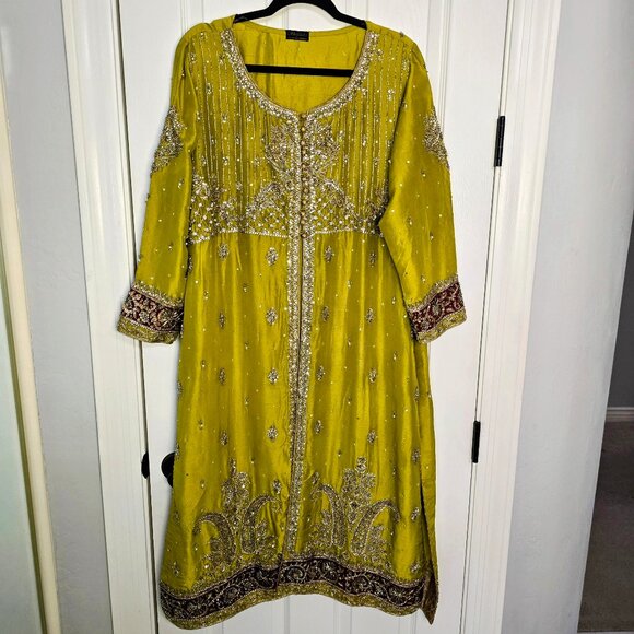 Indian Pakistani Formal Salwar Suit - Picture 2 of 15